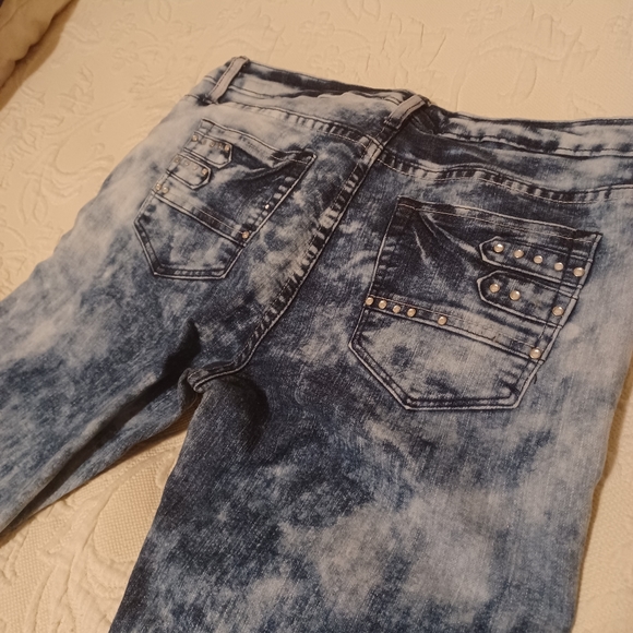 Plus Size Destructed Skinny Jeans Bundle - Picture 7 of 11